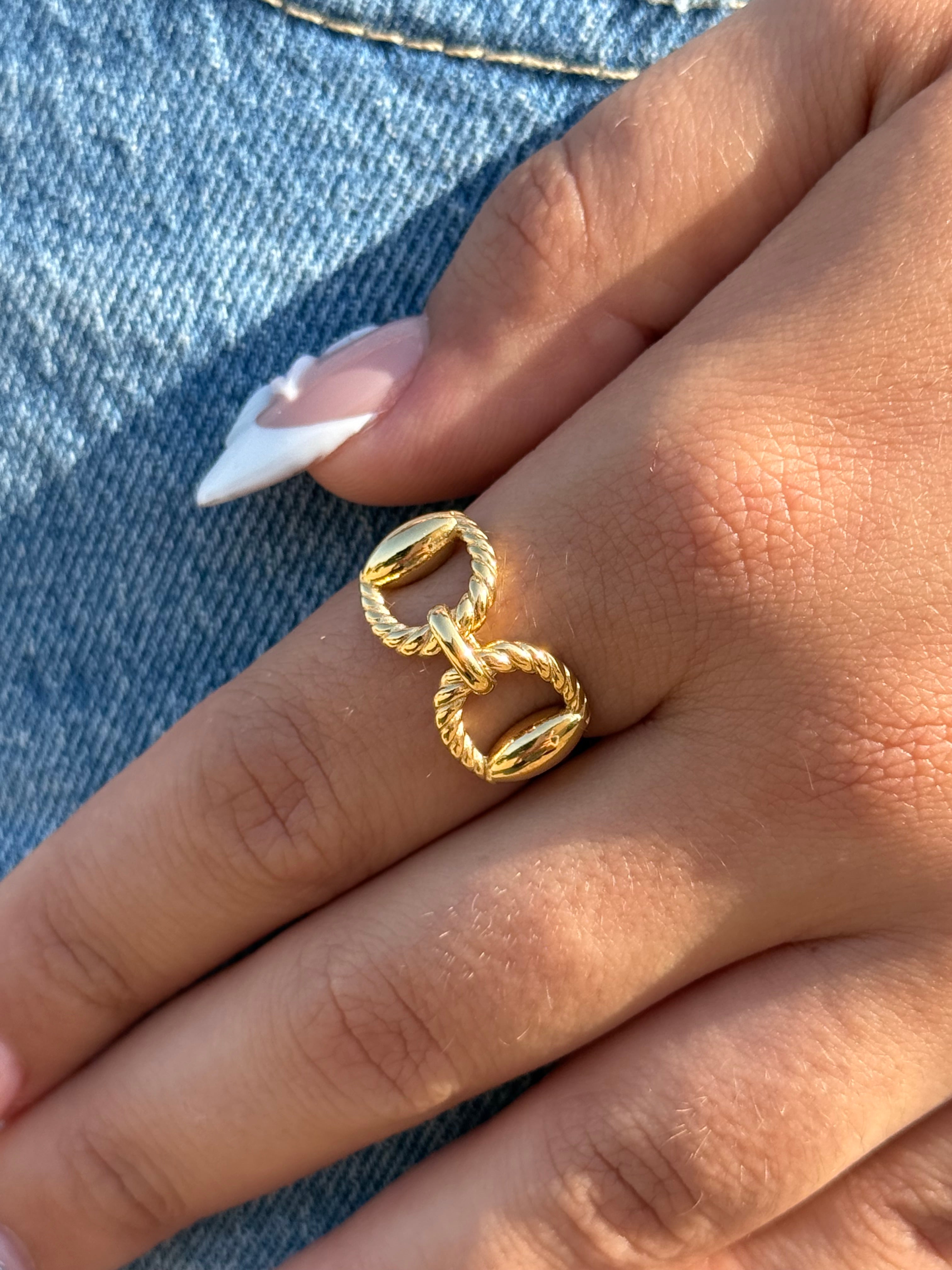 Linked Ring